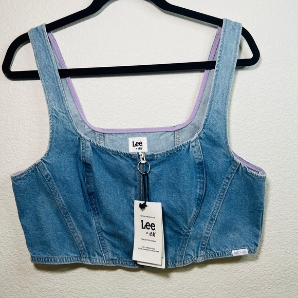 NWT H&M w/ Lee Collab Light Blue Denim Cropped Top w/  Zipper Accent - Picture 4 of 6